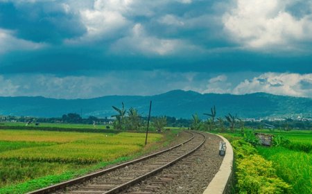 Adventures On A Train Ride Across Bangladesh